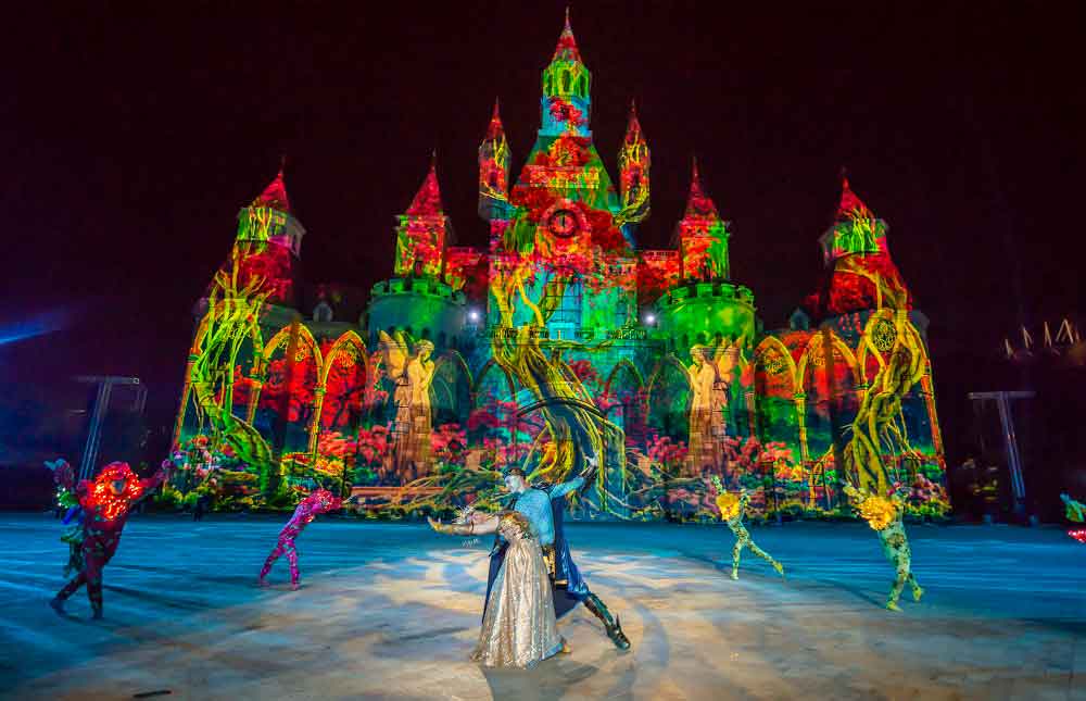 Tata-Show-–-show-diễn-nổi-tiếng-tại-Vinpearl